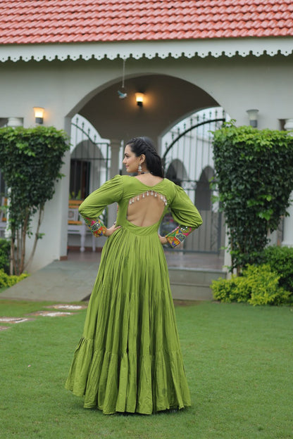 Reyon Kutchi Gamthi Tiered Flair Anarkali Gown