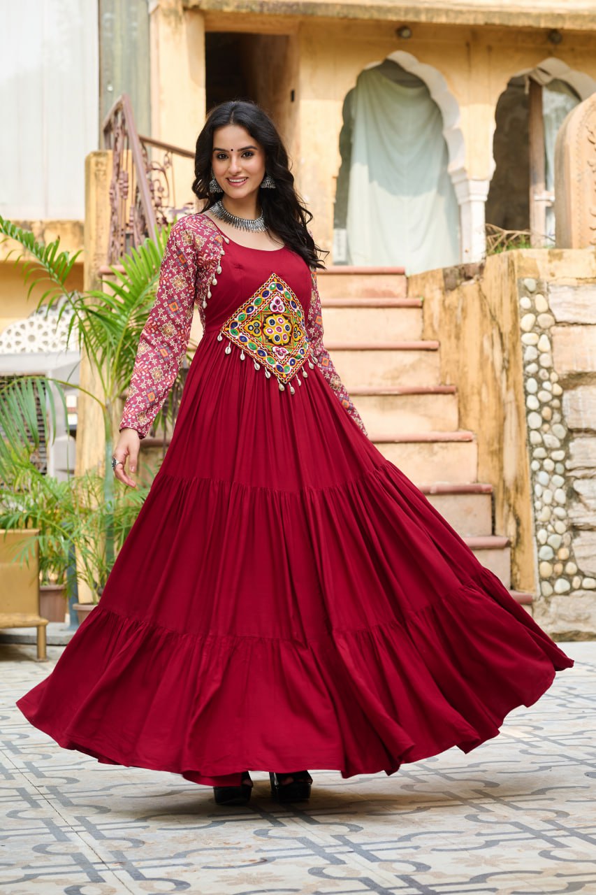 Bold & Beautiful Reyon With Cotton Print Work Gown
